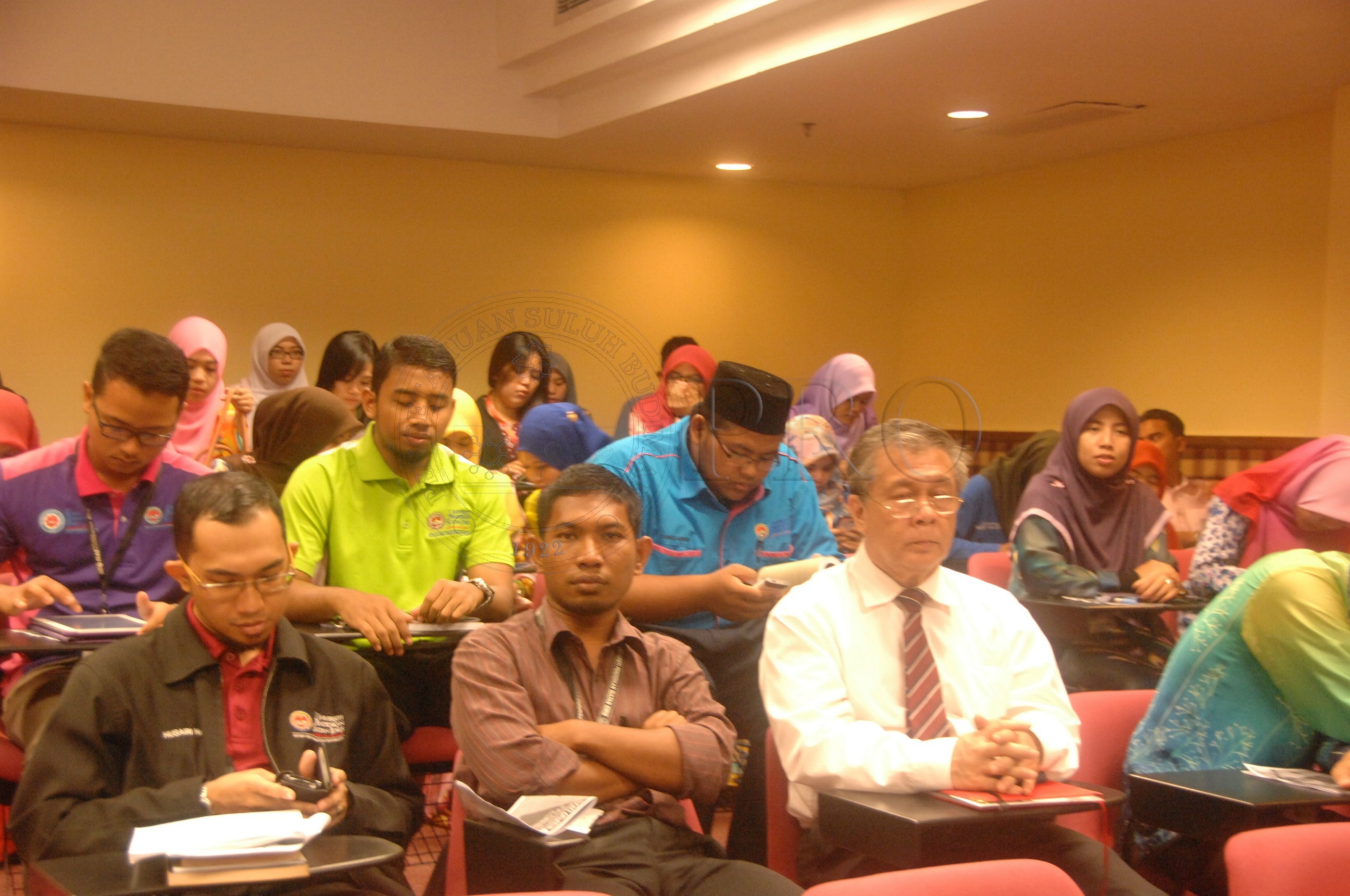 PRO 14 33 WACANA FBA 0136